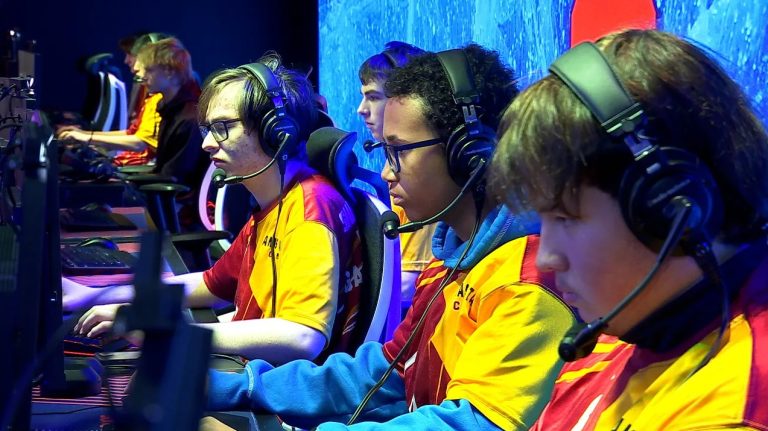 Esports Scholarships Rise: The New Path to College Success
