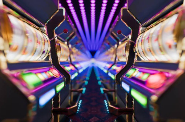 Why Slot Games Use Bright Colors And Fast Animations