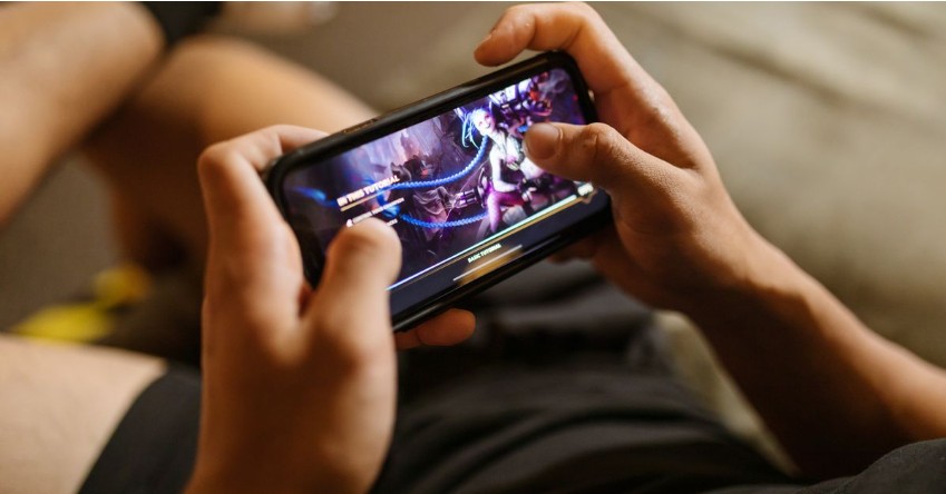 Why Online Gaming Feels Like a Social Network With Play at Its Center
